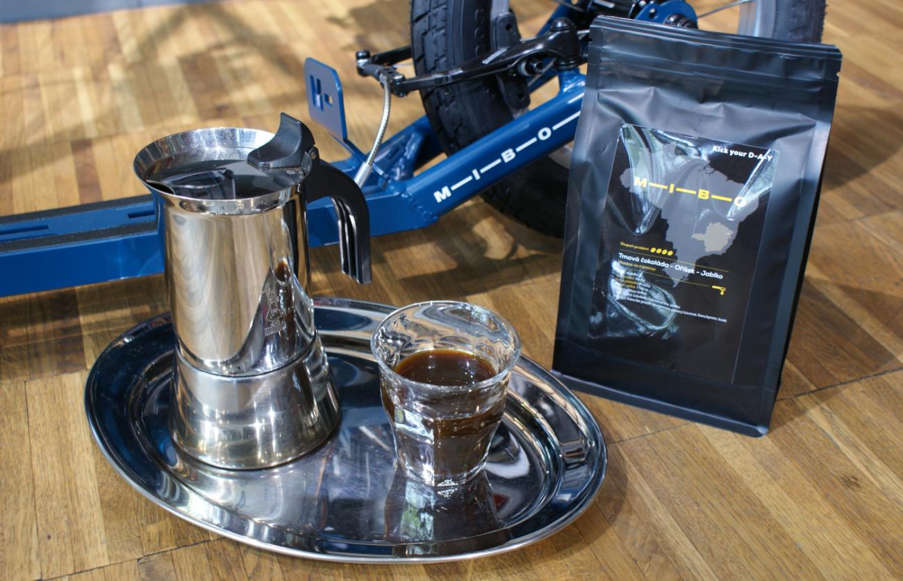 M-I-B-O Roller und Kaffee